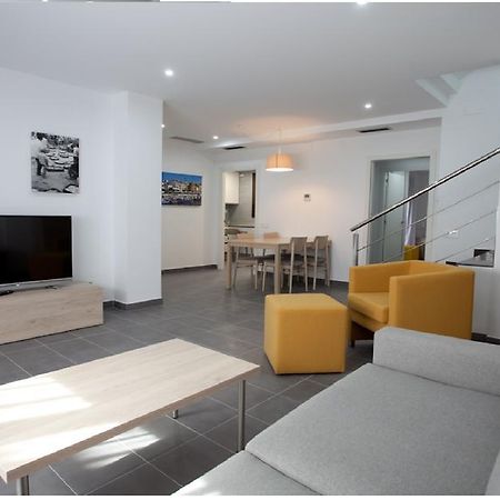 Apartamentos Ocea Кембрилс Екстериор снимка