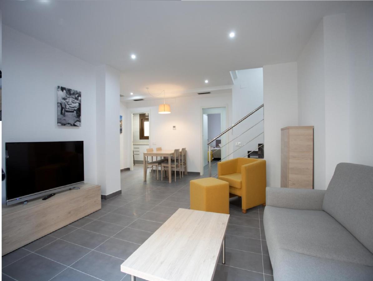 Apartamentos Ocea Кембрилс Екстериор снимка
