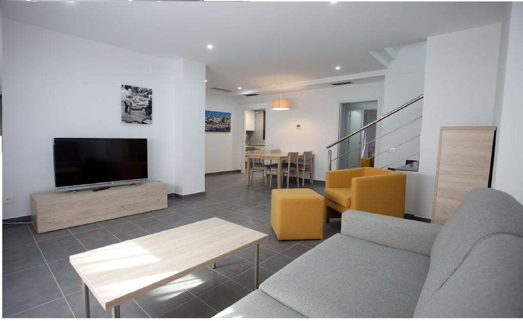 Apartamentos Ocea Кембрилс Екстериор снимка