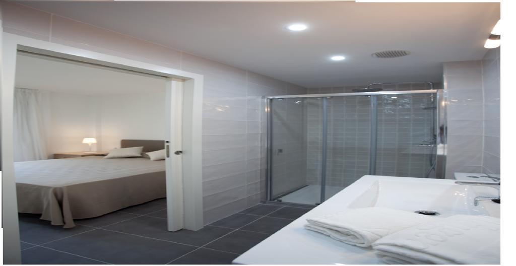 Apartamentos Ocea Кембрилс Екстериор снимка